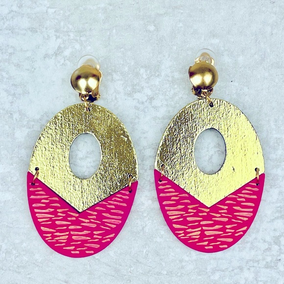 Jewelry - Clip-On Gold and Fuchsia Tribal Print Drop Earrings